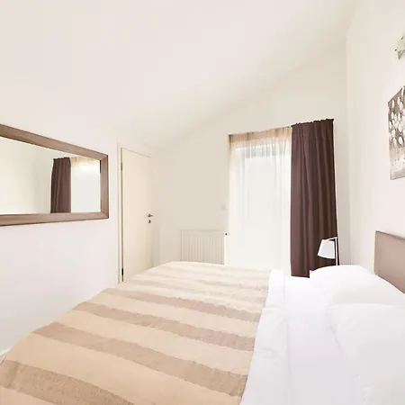 Ribarska Koliba Apartmanhotel 4*