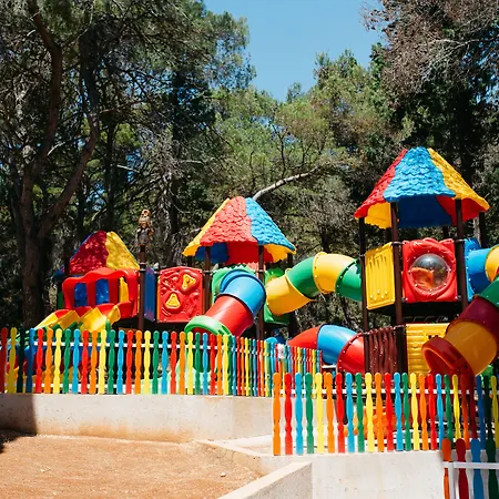 Ribarska Koliba アパートホテル