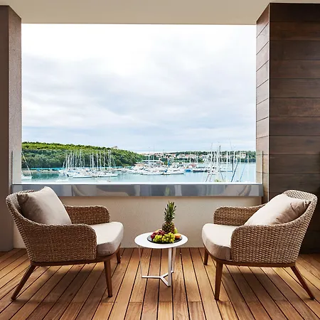 Ribarska Koliba プーラ