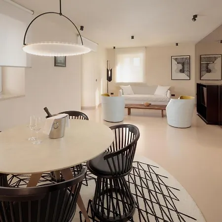 شقة فندقية Ribarska Koliba 4*