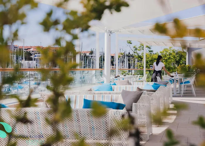 Ξενοδοχείο με διαμερίσματα Ribarska Koliba 4*