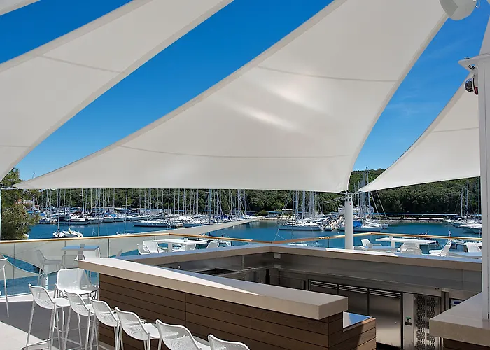 Ribarska Koliba 4*
