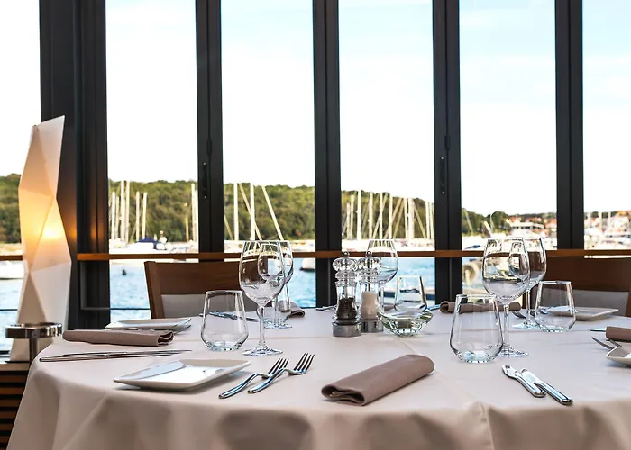 Ribarska Koliba 4* Póla