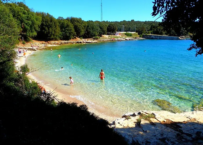 Ribarska Koliba Ξενοδοχείο με διαμερίσματα Πούλα